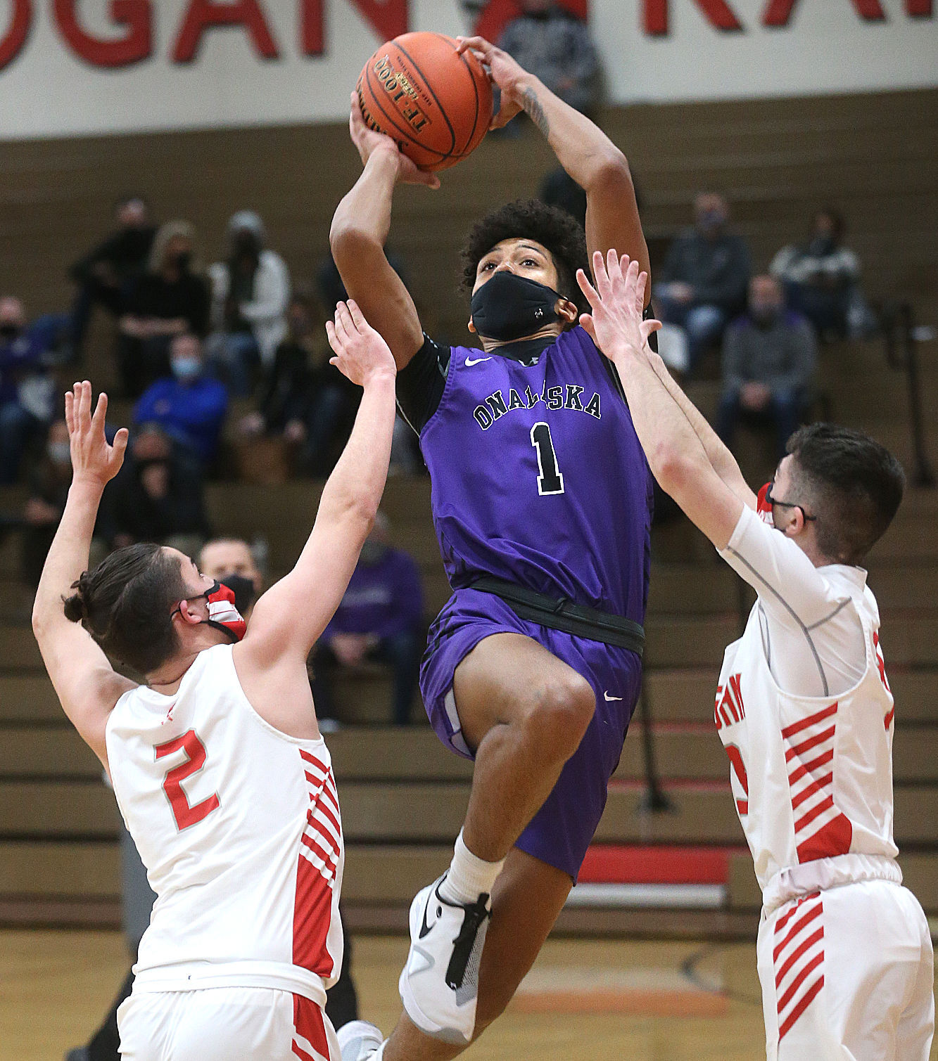 January 29: Onalaska vs Logan